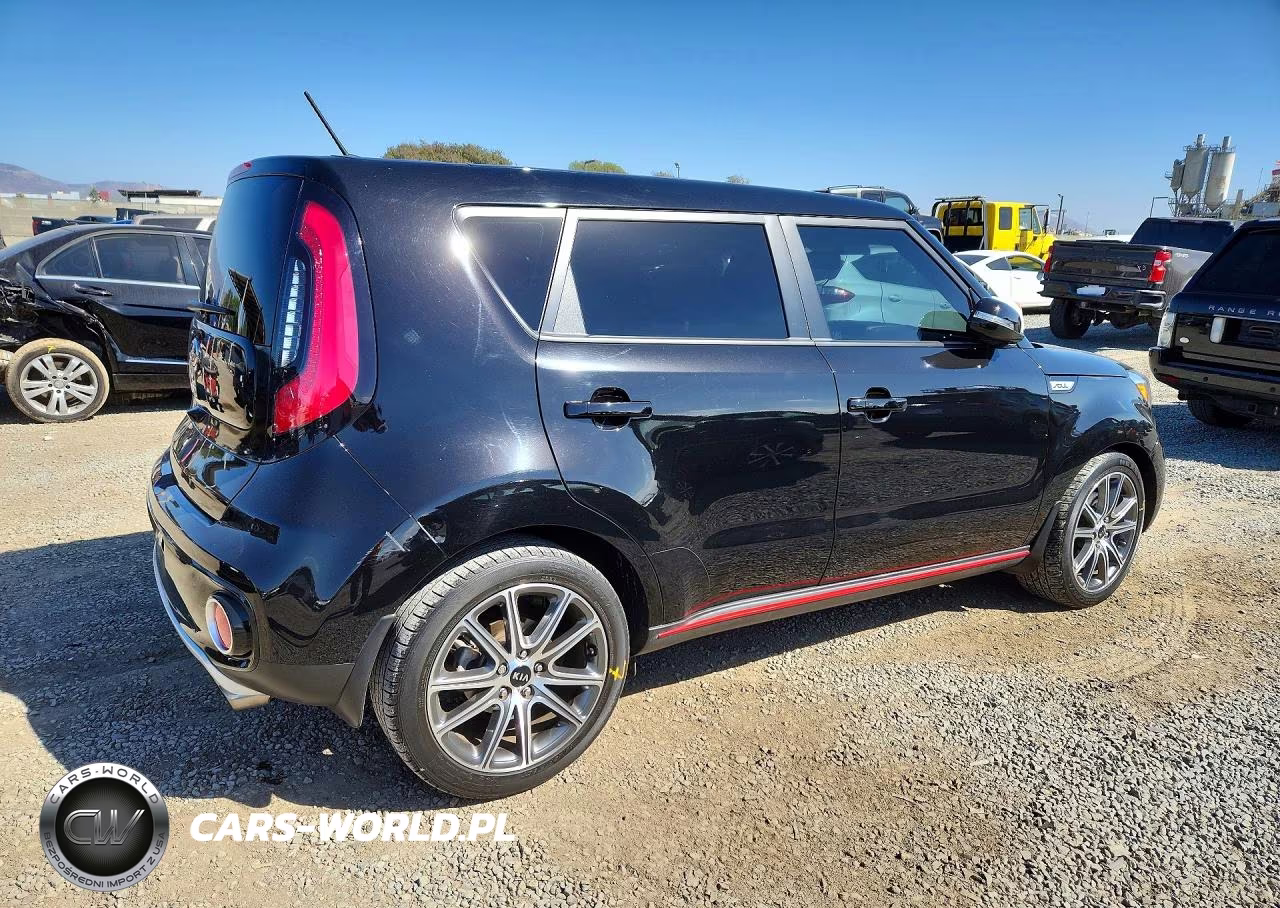 2018 Kia Soul ! VIN:KNDJX3AA8J7893343 - 3