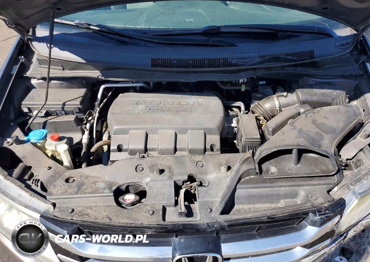 2015 Honda Odyssey Touring VIN:5FNRL5H92FB091541 - 12