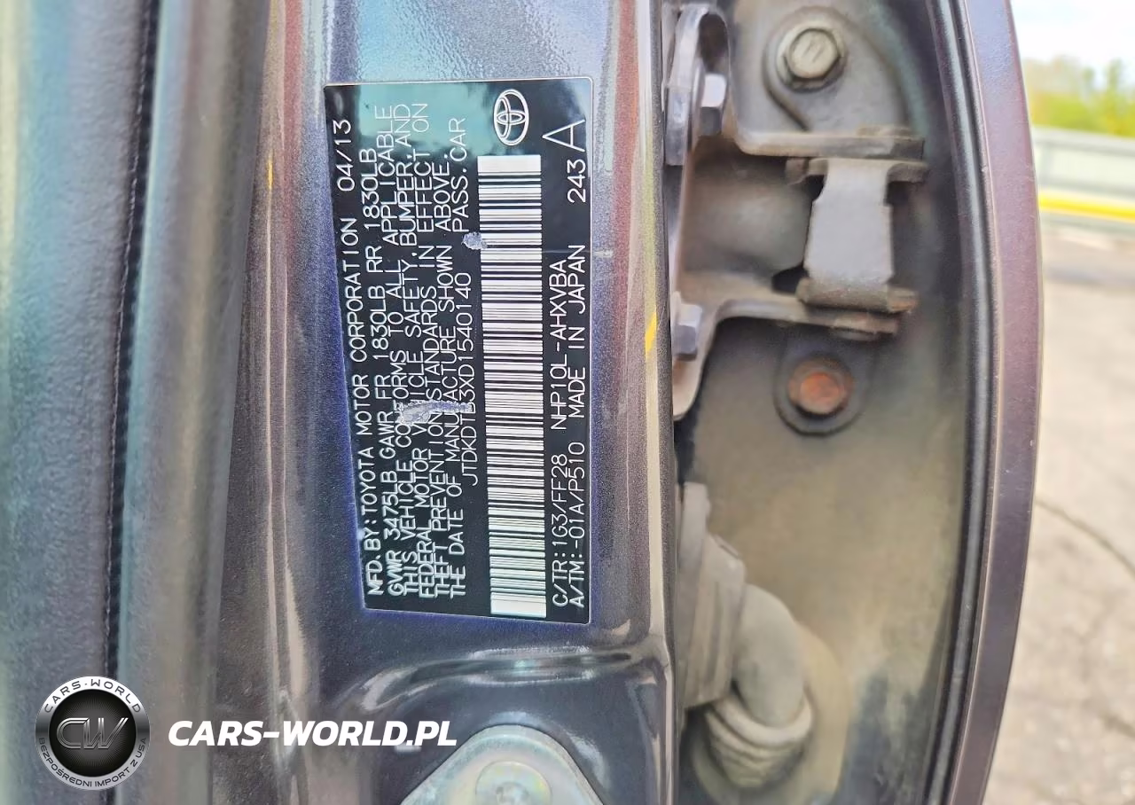 2013 Toyota Prius C Two VIN:JTDKDTB3XD1540140 - 12