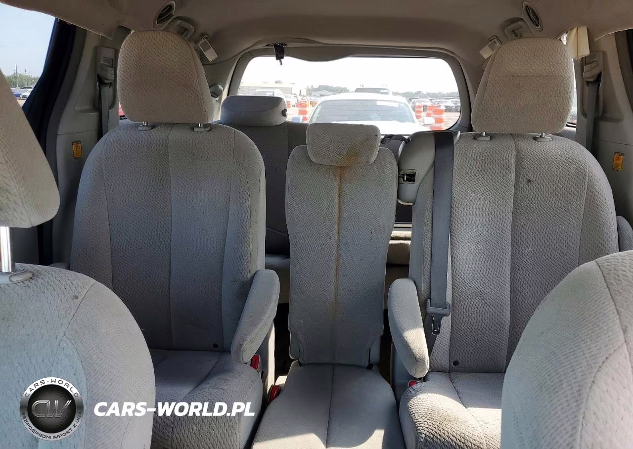 2012 Toyota Sienna Le VIN:5TDKK3DC2CS216331 - 10