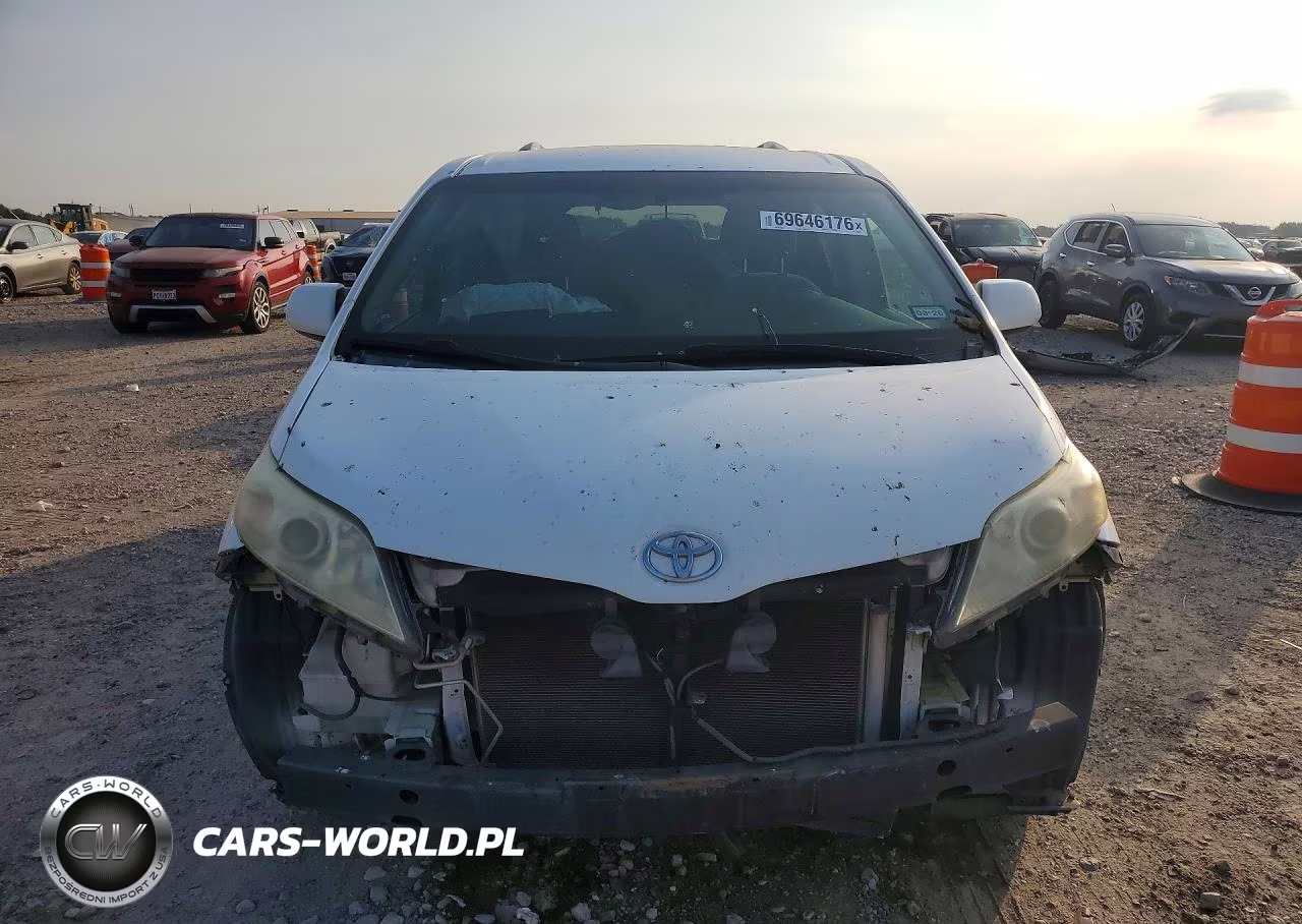 2012 Toyota Sienna Le VIN:5TDKK3DC2CS216331 - 5