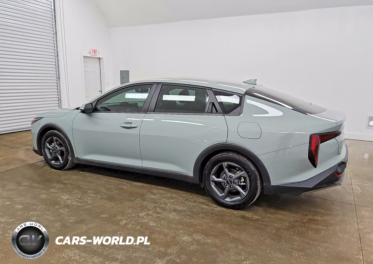 2025 Kia K4 Lxs VIN:3KPFT4DE3SE119363 - 2
