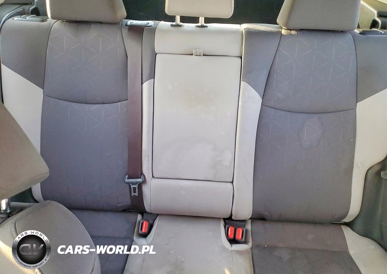 2019 Toyota Rav4 Xle VIN:JTMW1RFV4KD511396 - 10