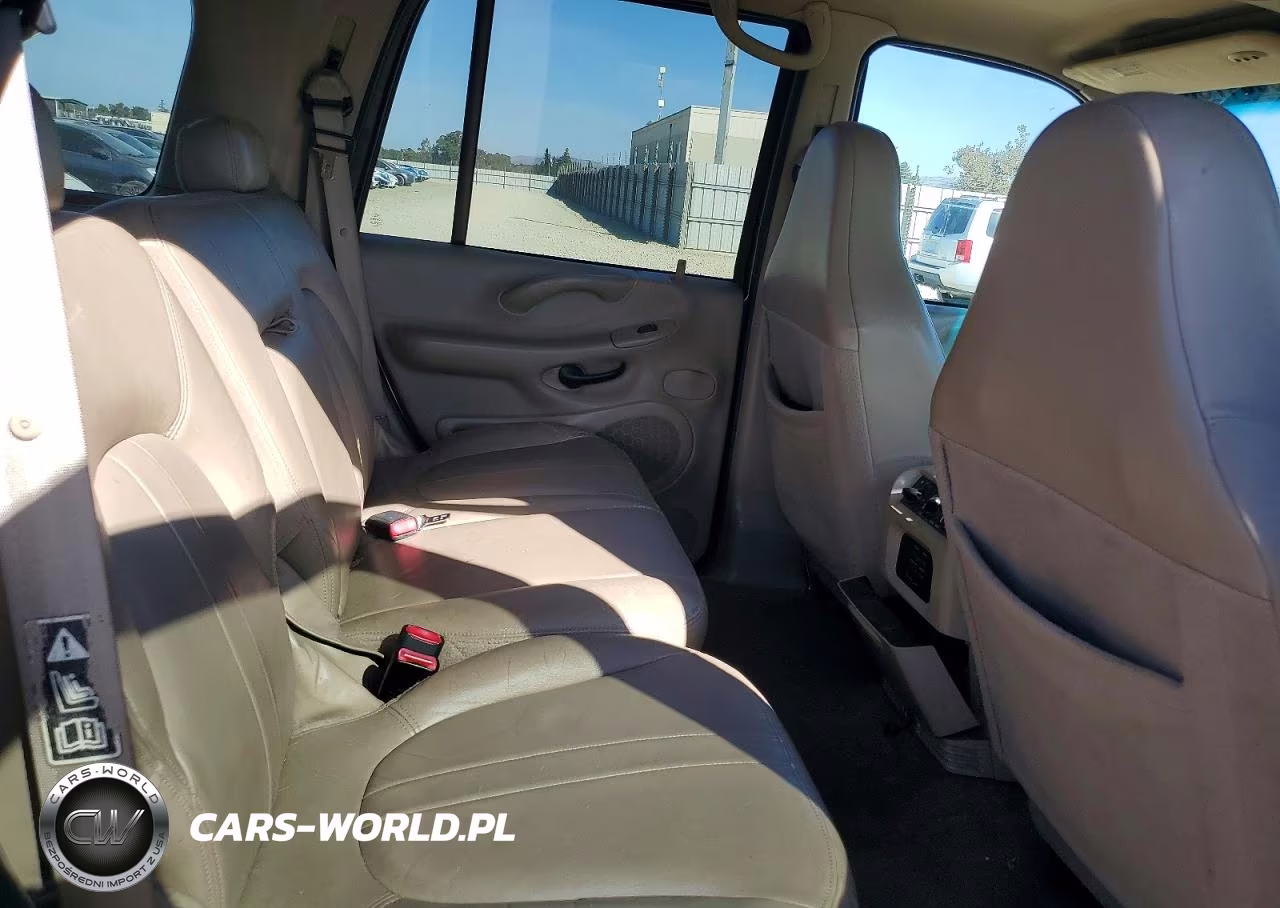 2001 Ford Expedition Eddie Bauer VIN:1FMEU17L61LB26326 - 11