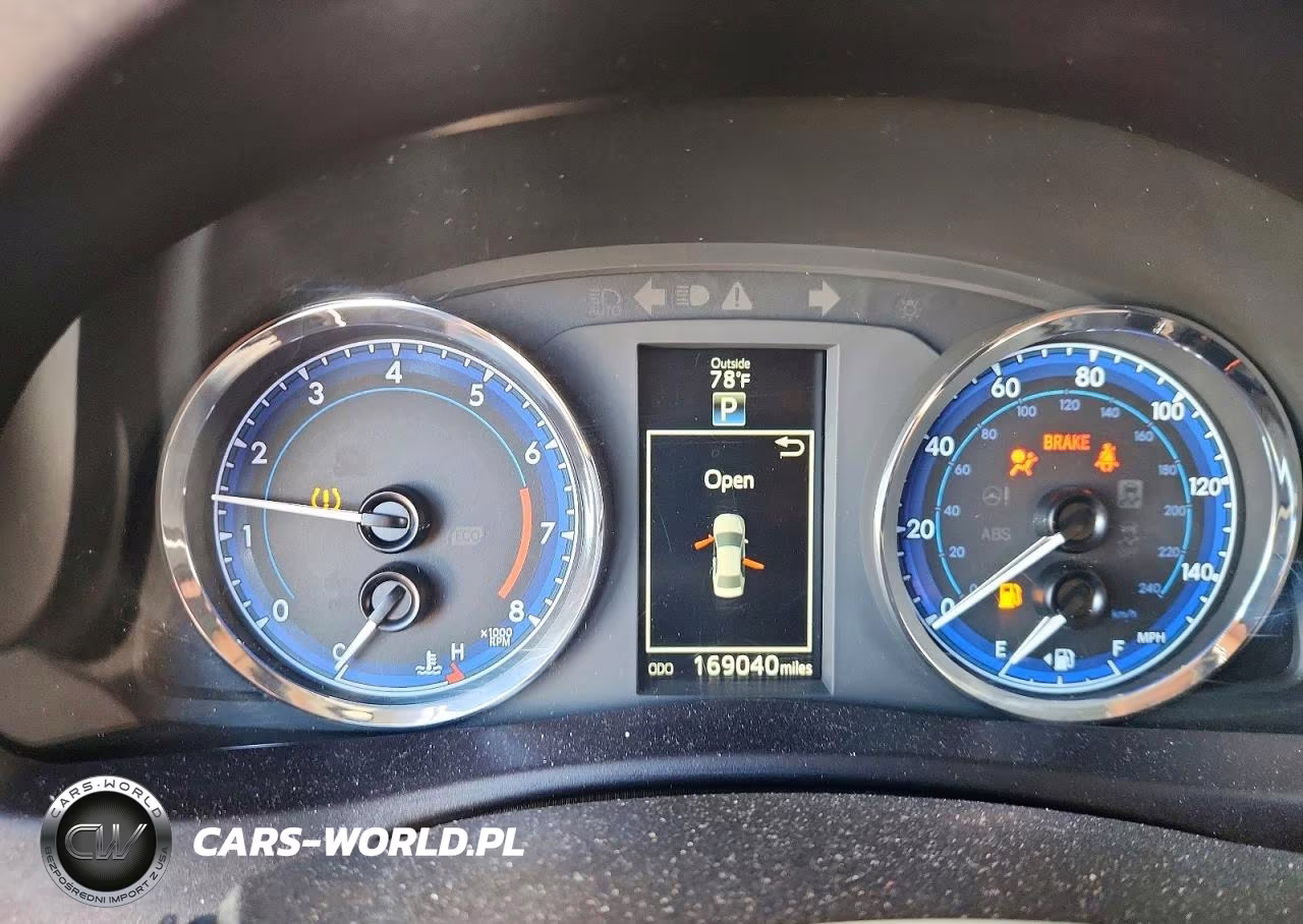 2017 Toyota Corolla L VIN:5YFBURHE3HP728429 - 9