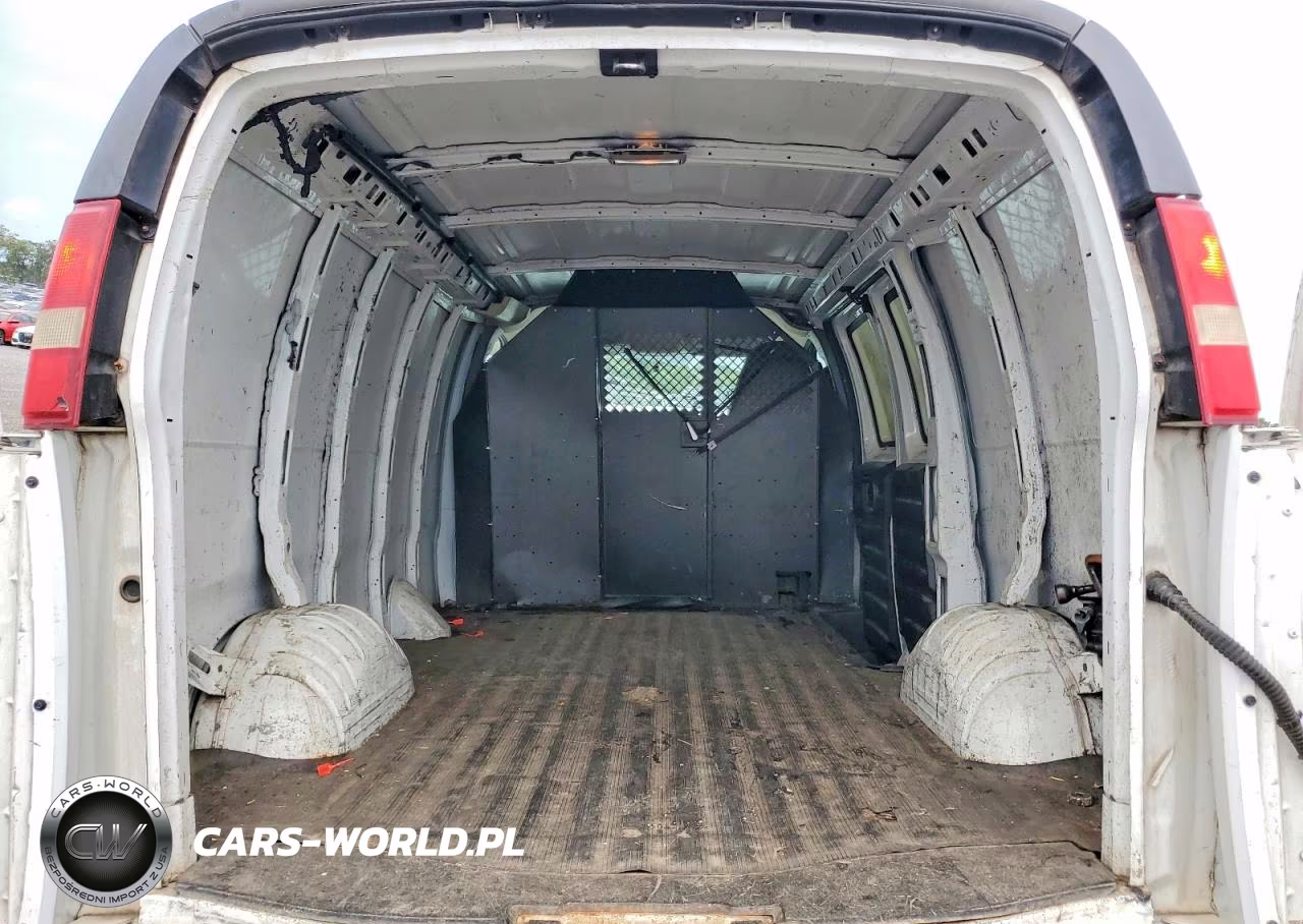 2013 Chevrolet Express 1500 Cargo Delivery Van VIN:1GCSGAFX4D1111052 - 10