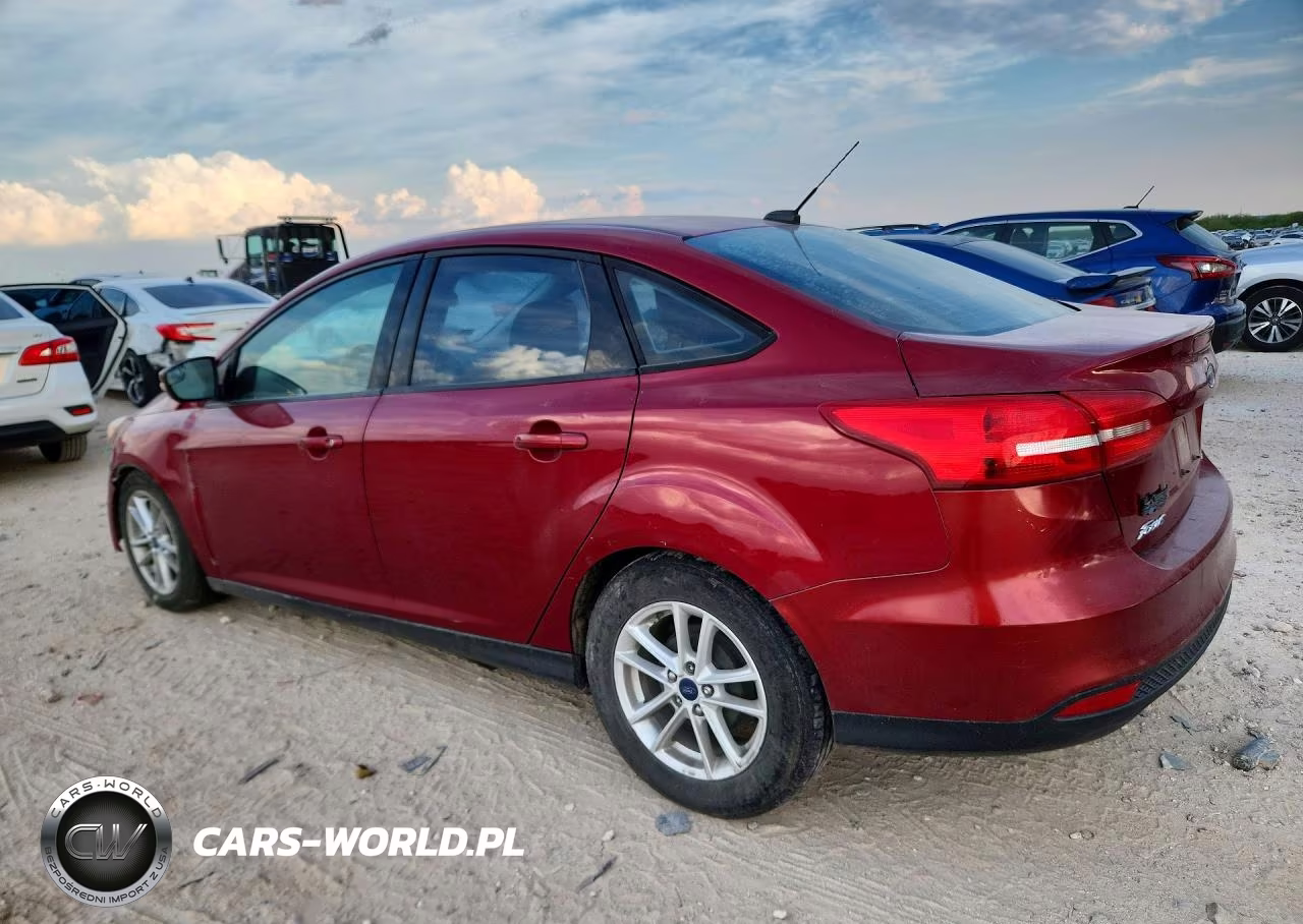 2017 Ford Focus Se VIN:1FADP3F23HL347667 - 2