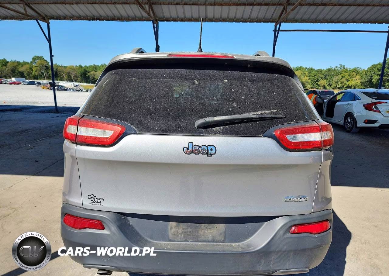 2014 Jeep Cherokee Latitude VIN:1C4PJLCBXEW185852 - 6