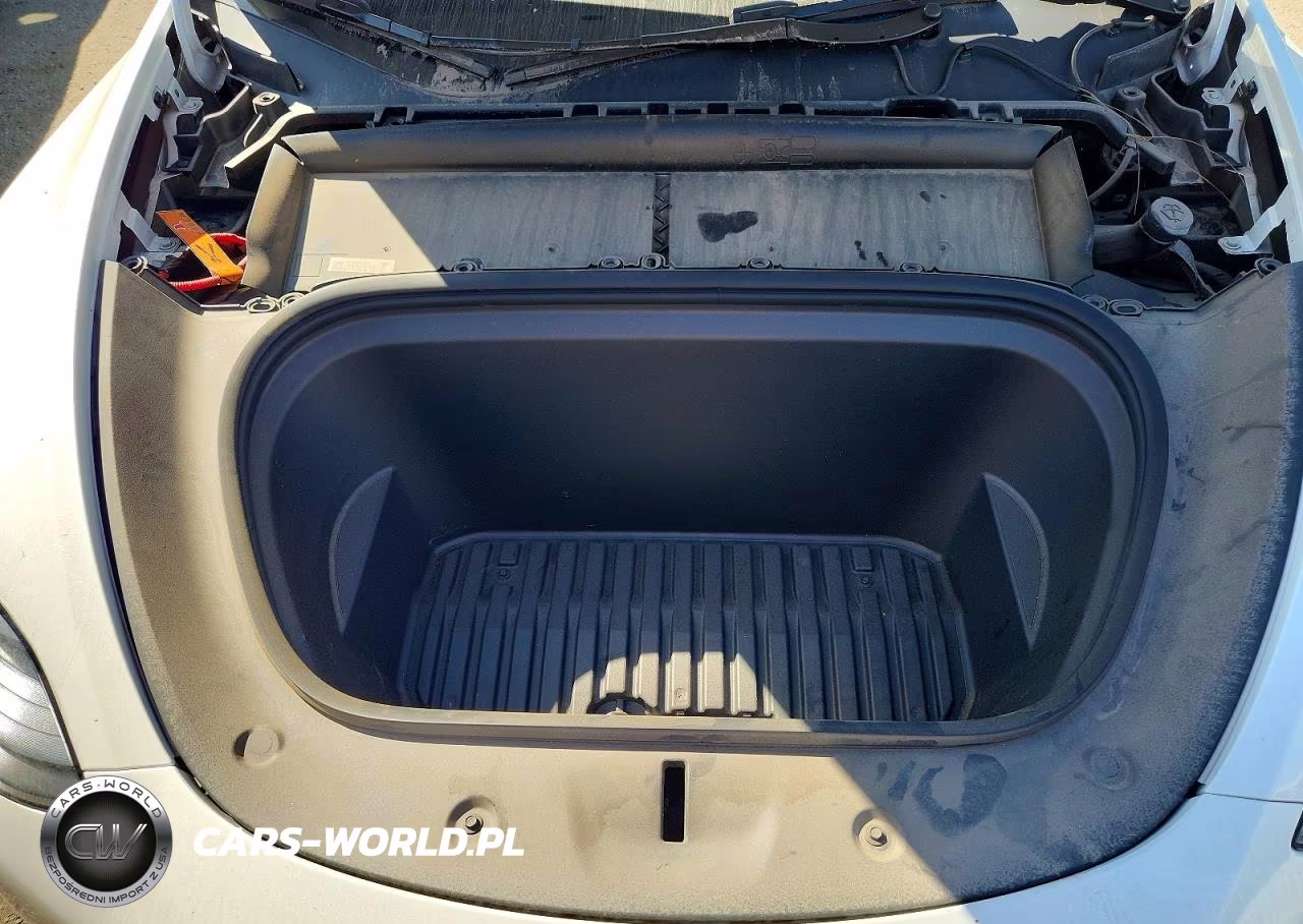 2021 Tesla Model Y VIN:7SAYGDED8RF008883 - 11