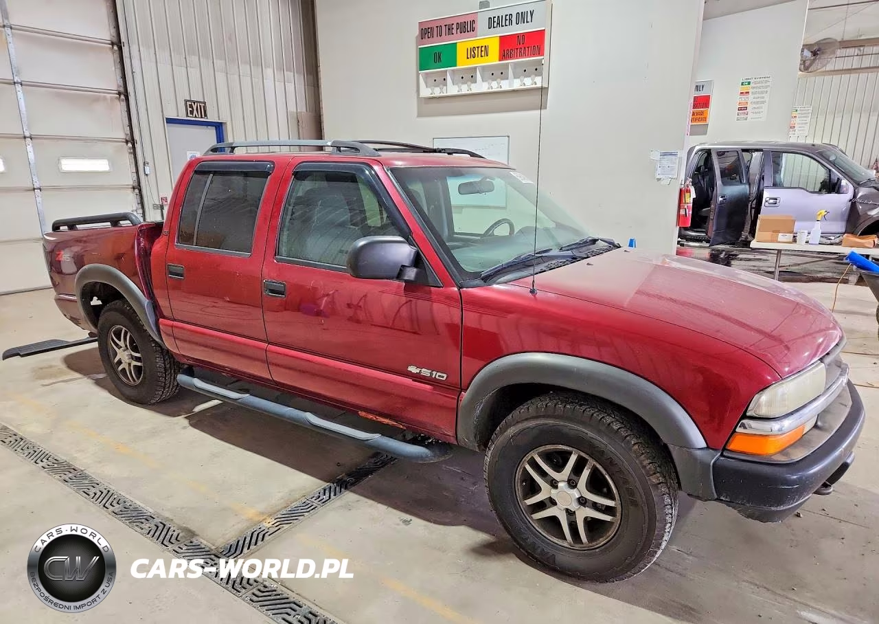 2003 Chevrolet S Truck S10 VIN:1GCDT13X53K163906 - 4