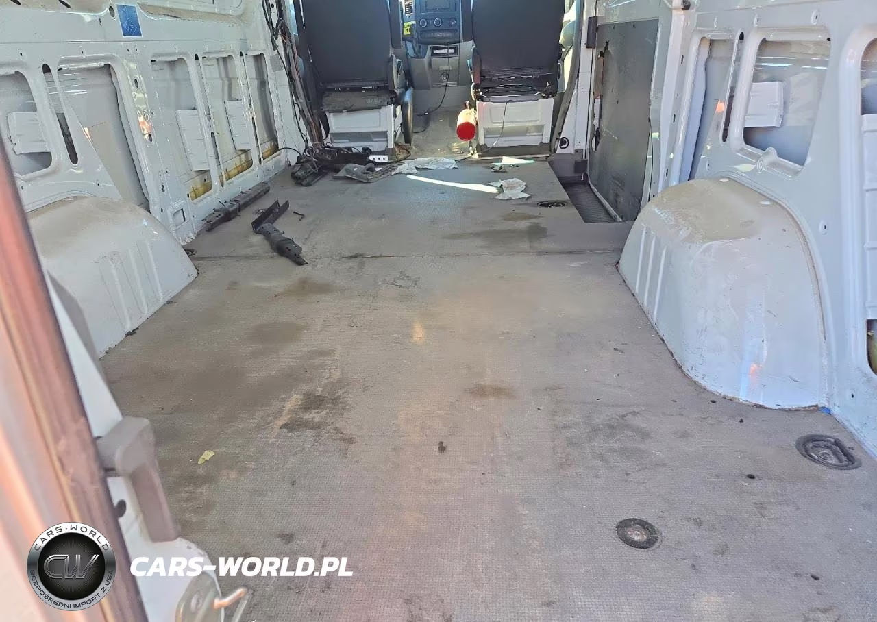2012 Mercedes-Benz Sprinter 2500 Delivery Van VIN:WD3PE7CC9C5717044 - 10