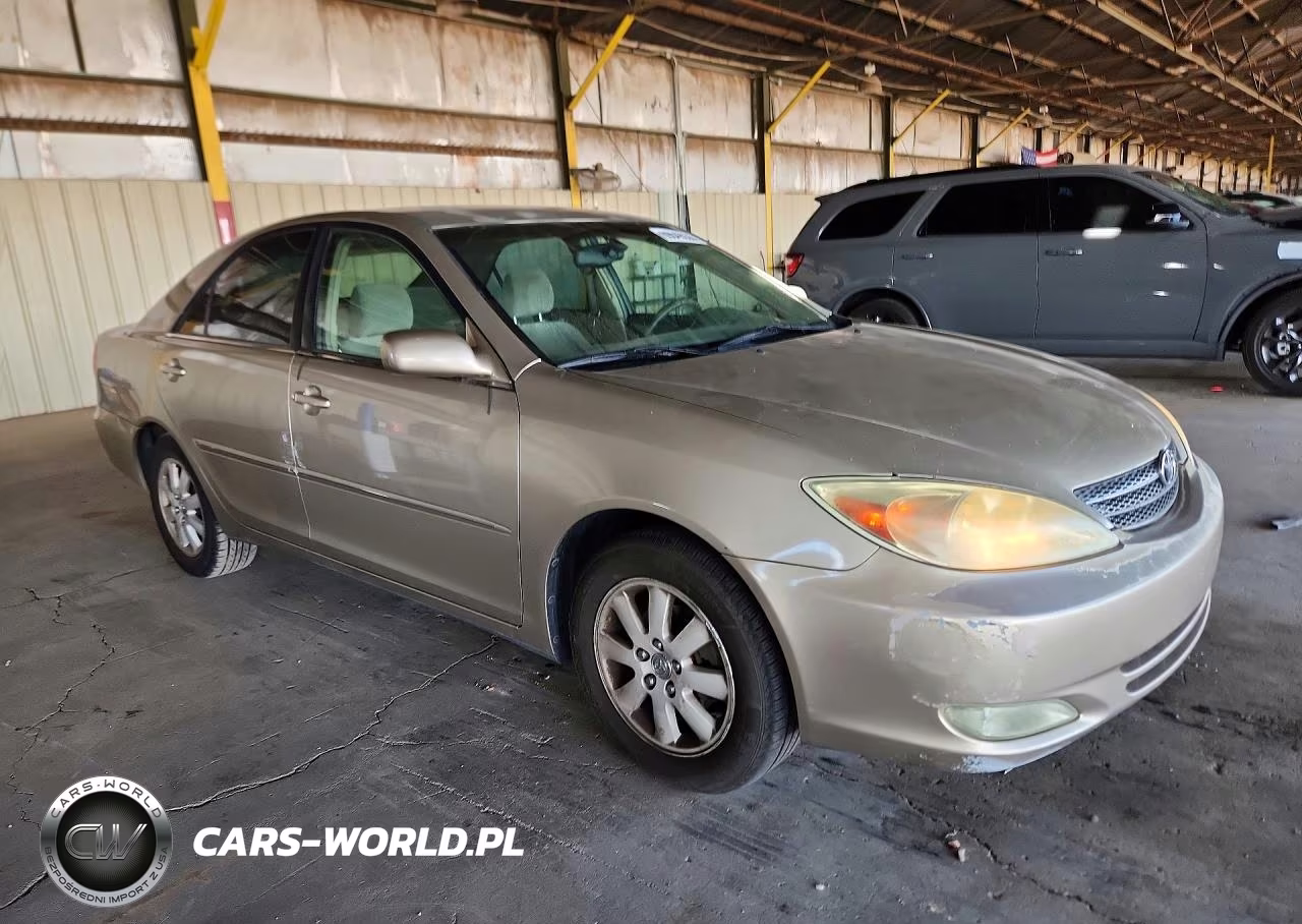 2003 Toyota Camry Xle VIN:4T1BE32K23U751524 - 4
