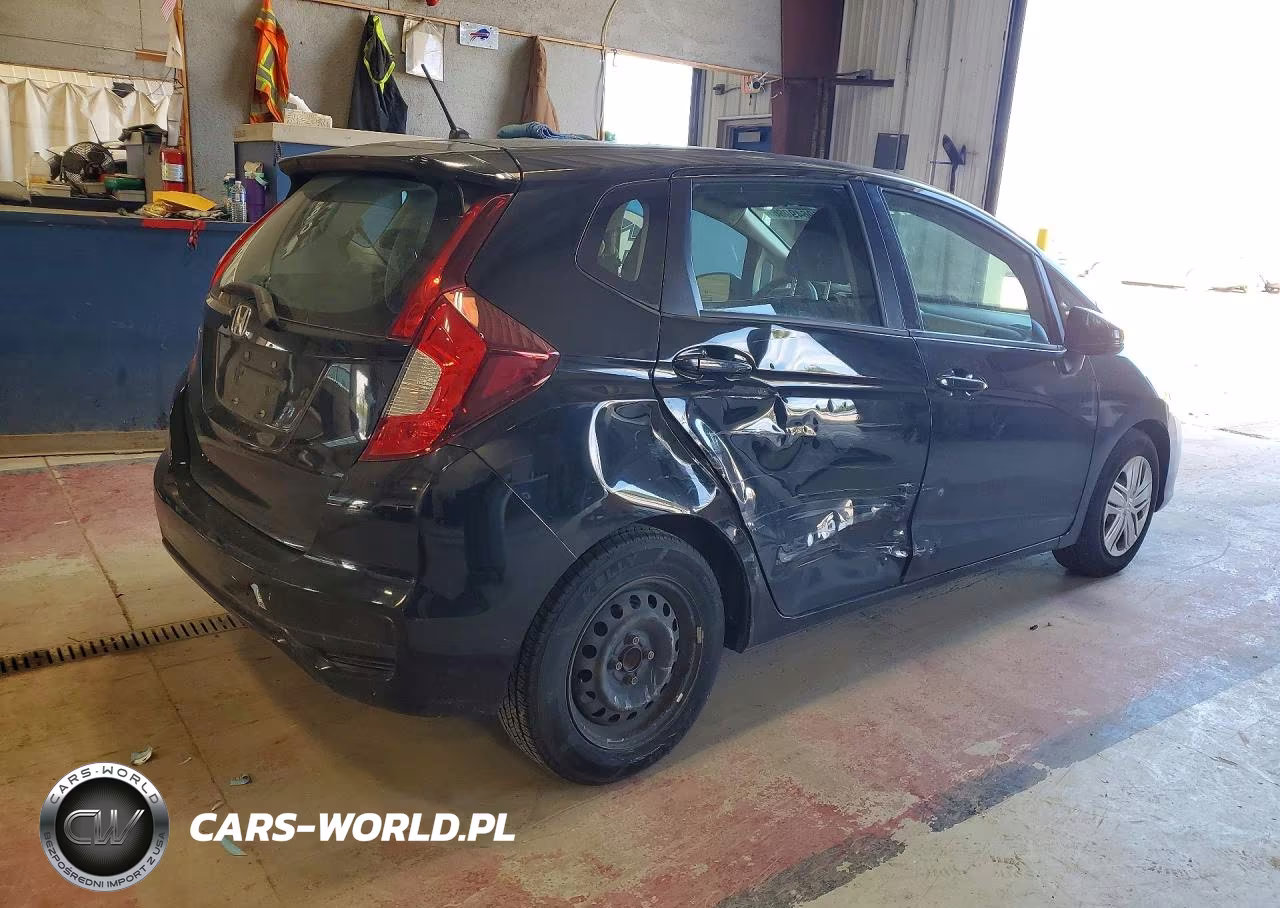 2019 Honda Fit Lx VIN:3HGGK5H41KM702925 - 3