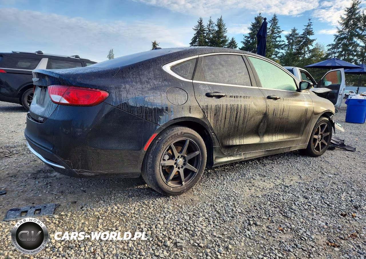 2015 Chrysler 200 Limited VIN:1C3CCCAB4FN671127 - 3
