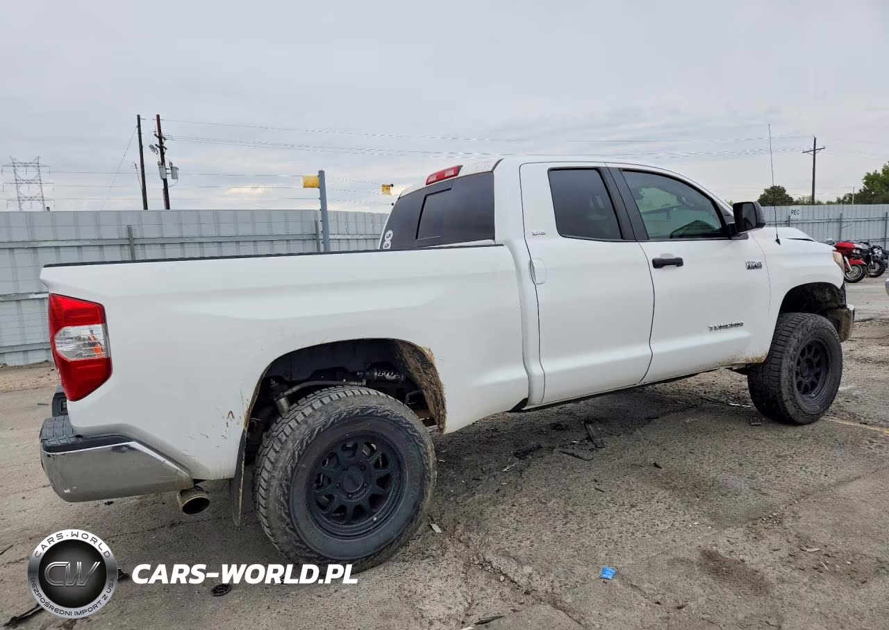 2018 Toyota Tundra Sr5 VIN:5TFUY5F17JX752276 - 3