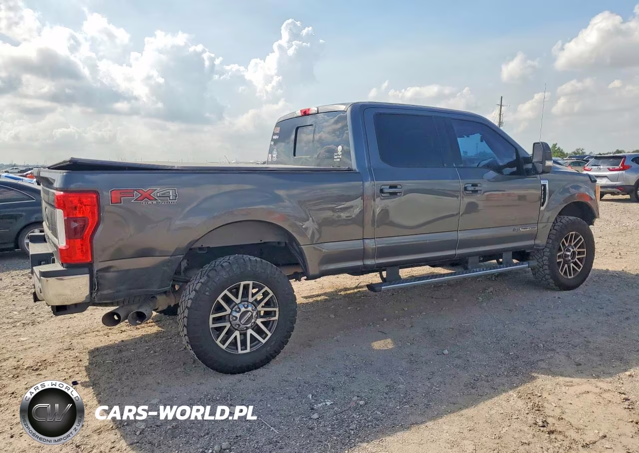 2017 Ford F250 Super Duty VIN:1FT7W2BTXHED07352 - 3