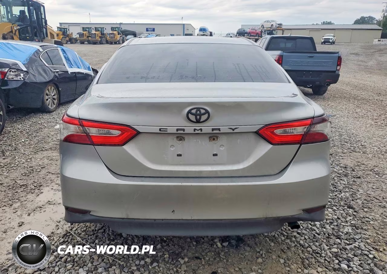 2018 Toyota Camry Le VIN:4T1B11HK7JU547449 - 6