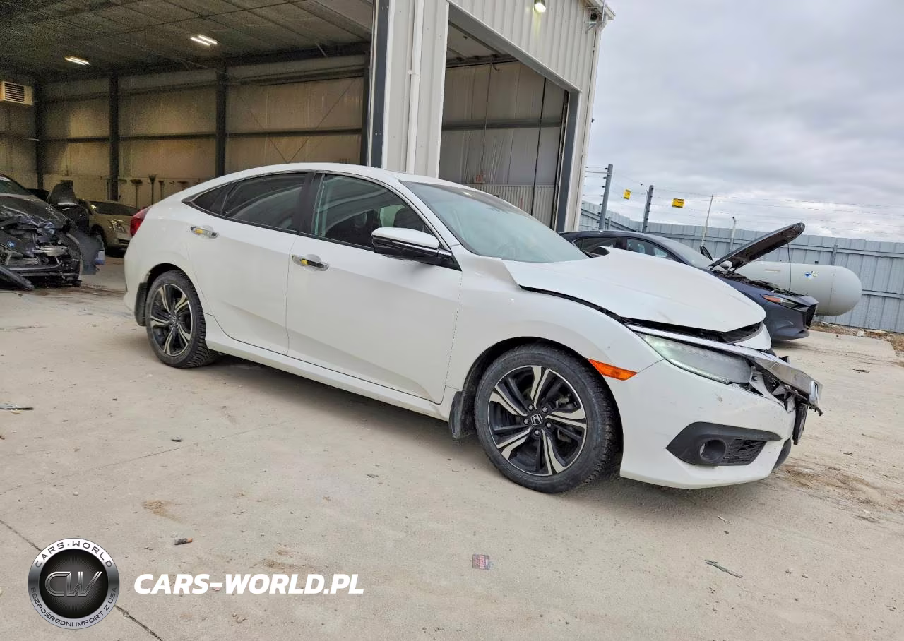 2017 Honda Civic Touring VIN:19XFC1F92HE011548 - 4