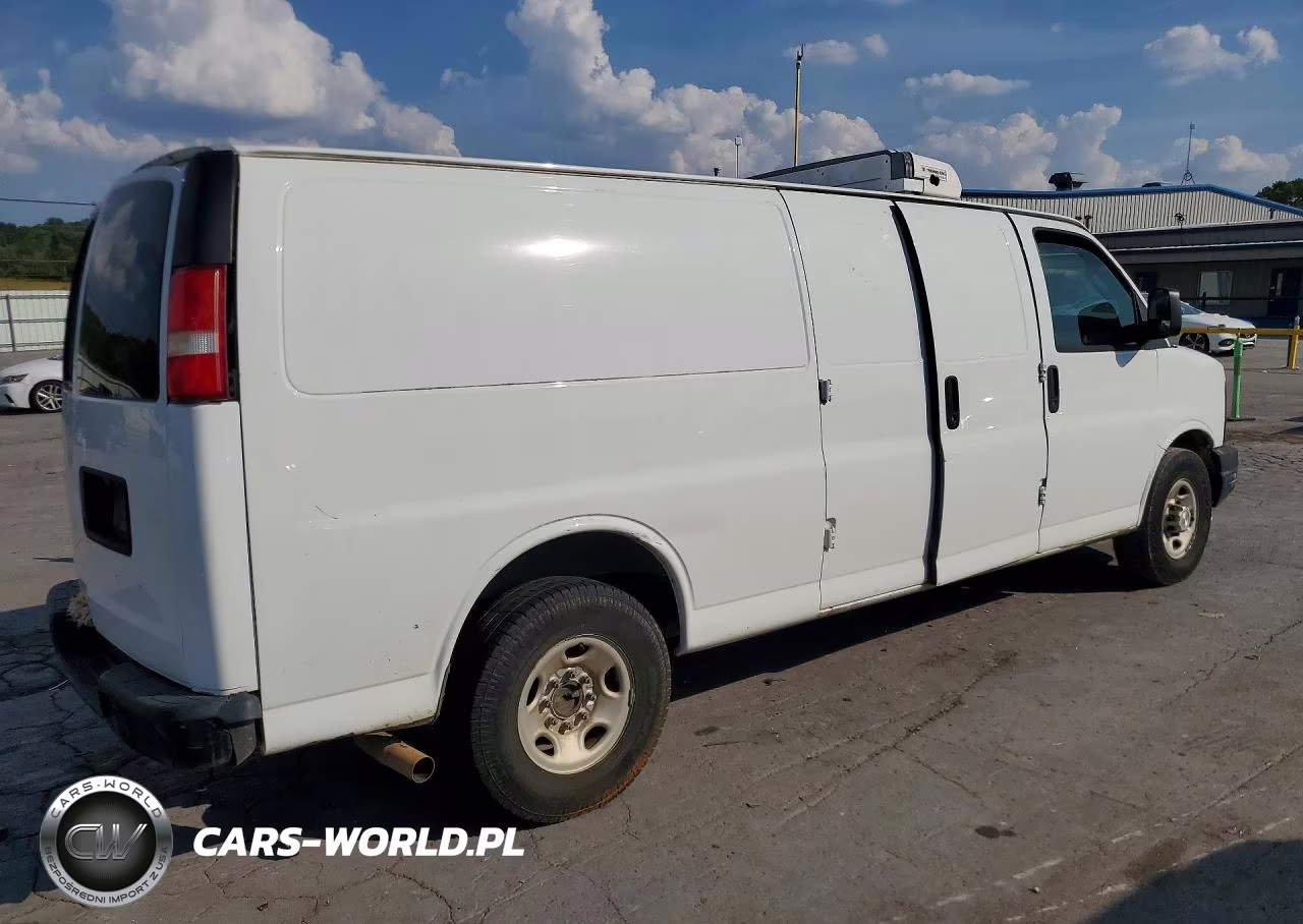 2017 Chevrolet Express G2500 Refrigerated Delivery Van VIN:1GCWGBFF5H1129760 - 3
