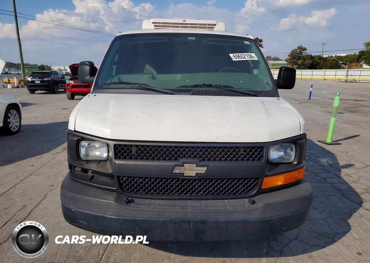 2017 Chevrolet Express G2500 Refrigerated Delivery Van VIN:1GCWGBFF5H1129760 - 5