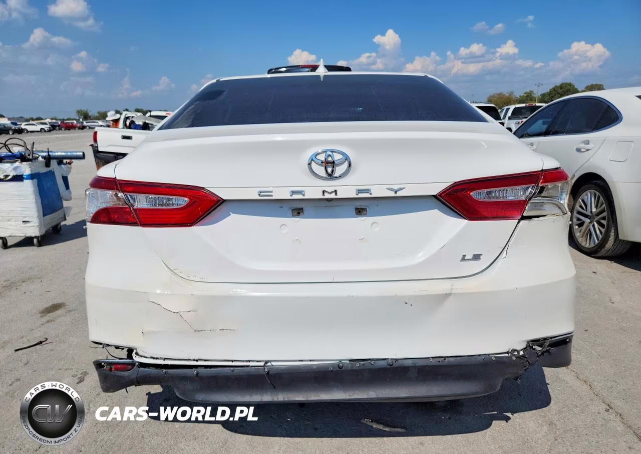 2019 Toyota Camry Le VIN:4T1B11HK8KU227199 - 6