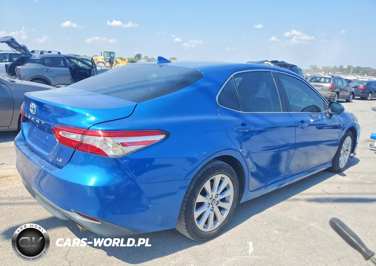 2019 Toyota Camry Le VIN:4T1B11HK2KU179893 - 3