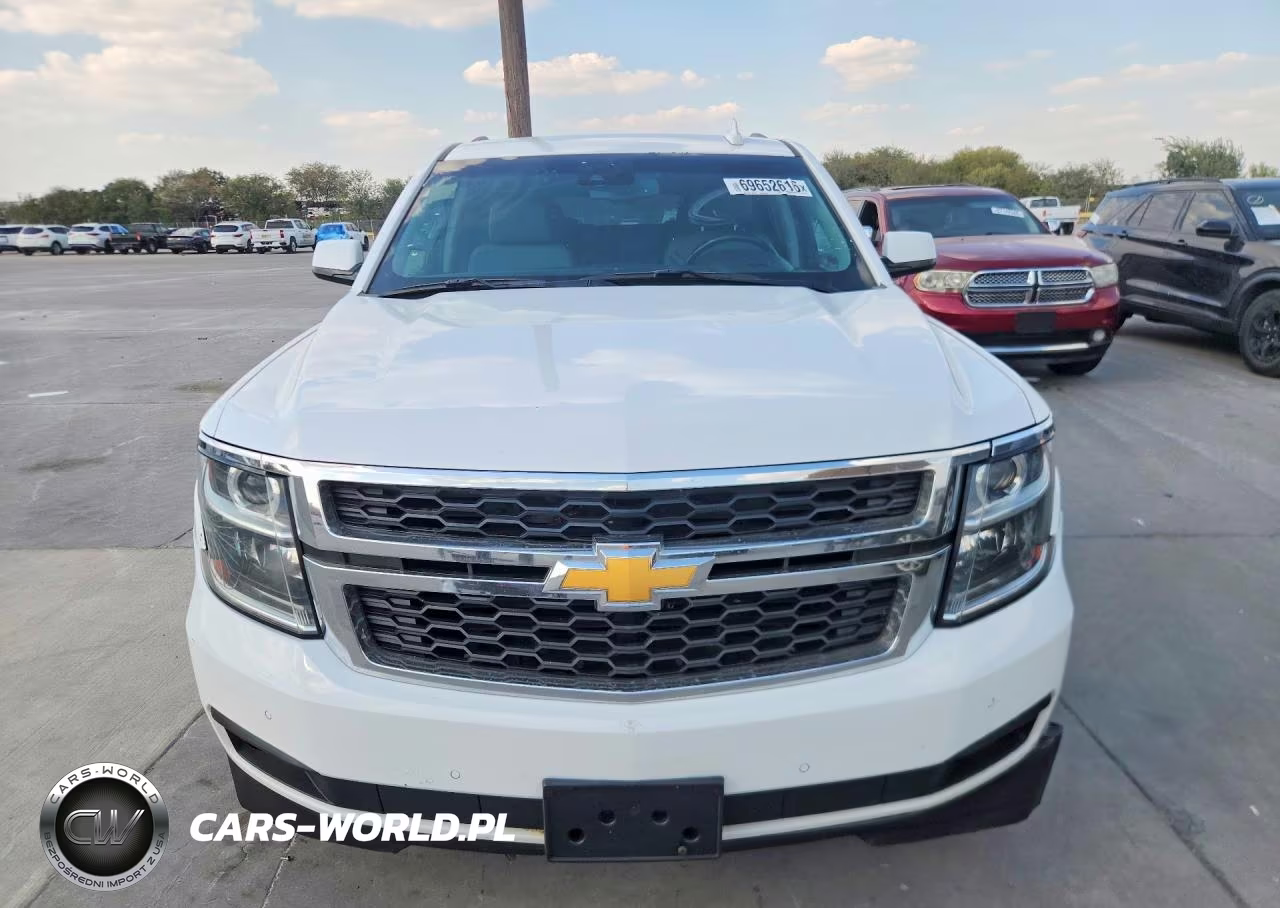 2019 Chevrolet Suburban C1500 Lt VIN:1GNSCHKCXKR235789 - 5