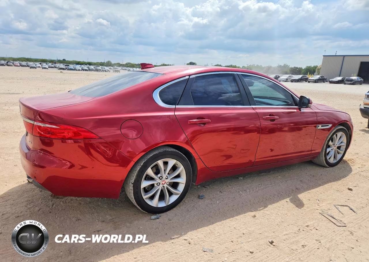 2020 Jaguar Xf Premium VIN:SAJBD4FX6LCY84832 - 3