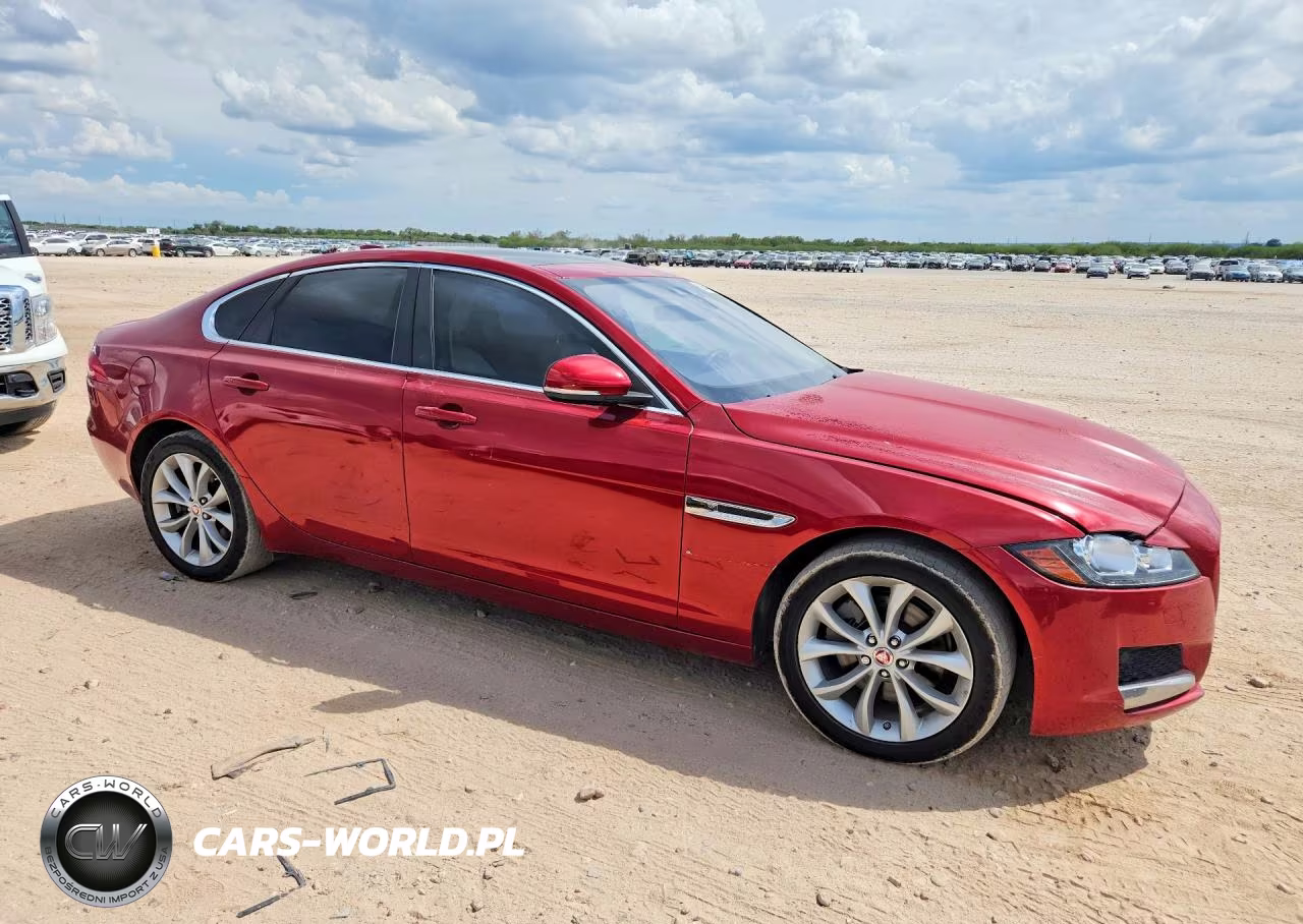 2020 Jaguar Xf Premium VIN:SAJBD4FX6LCY84832 - 4
