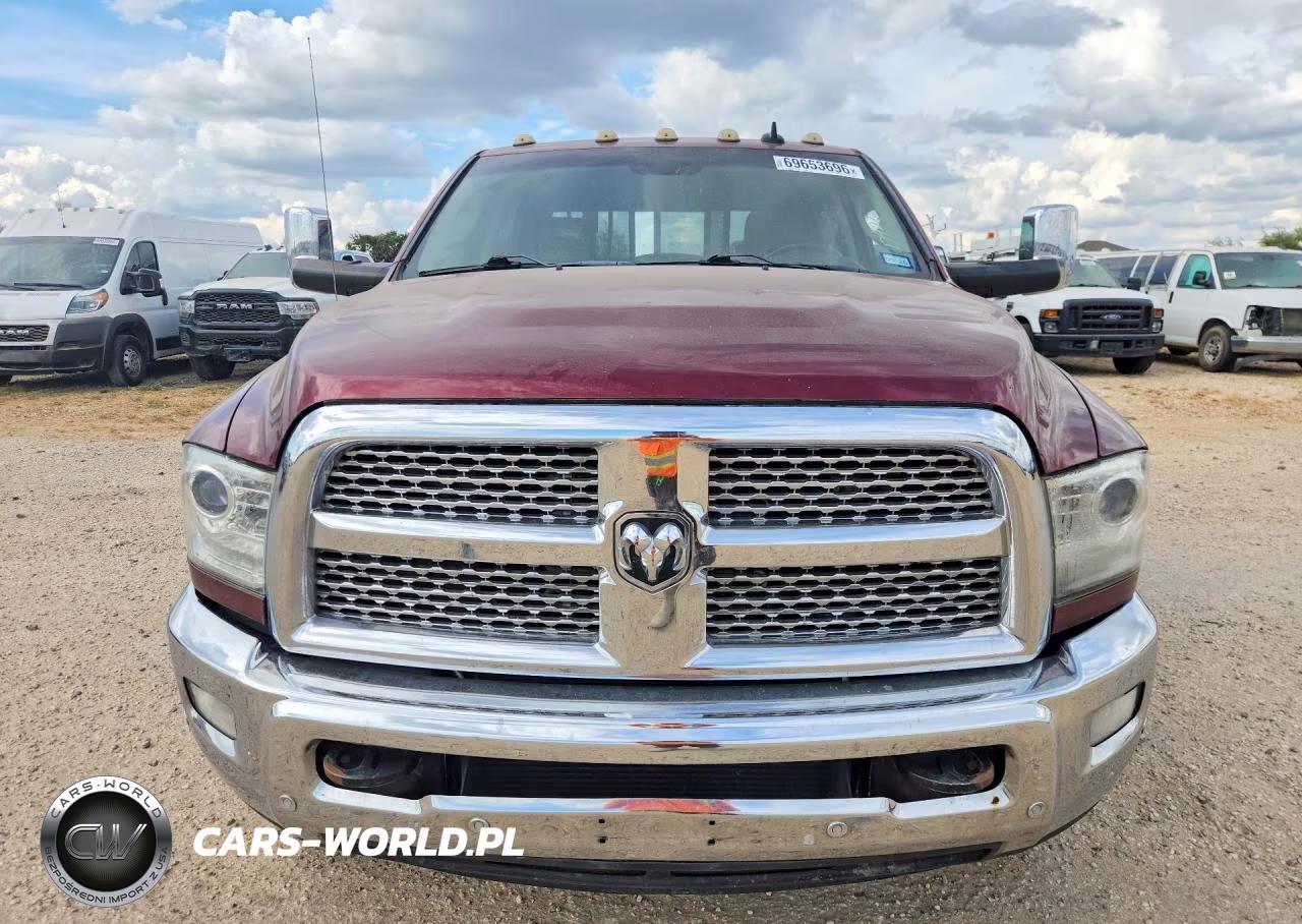 2018 Ram 2500 Laramie VIN:3C6UR5KL0JG179270 - 5
