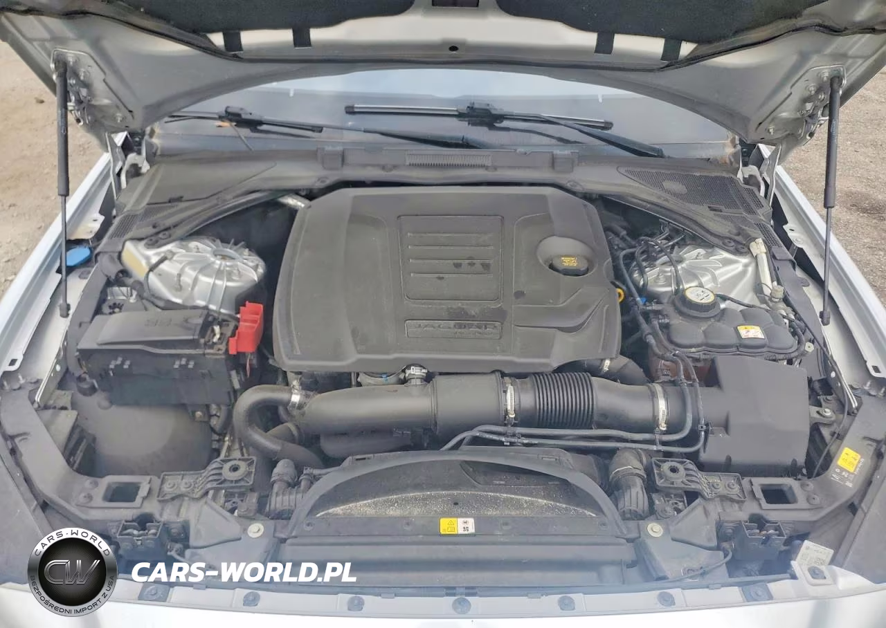 2018 Jaguar Xe Premium VIN:SAJAD4FX7JCP34561 - 11