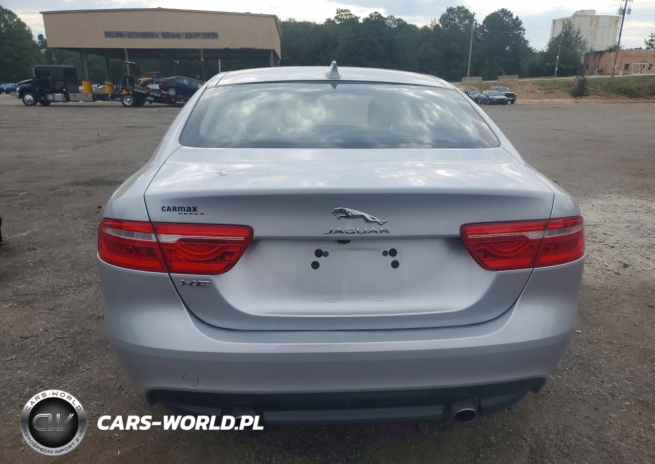 2018 Jaguar Xe Premium VIN:SAJAD4FX7JCP34561 - 6