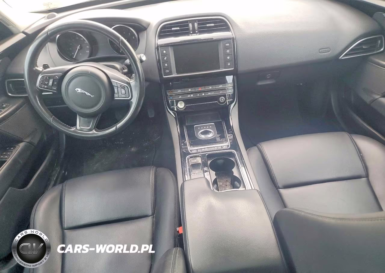 2018 Jaguar Xe Premium VIN:SAJAD4FX7JCP34561 - 8