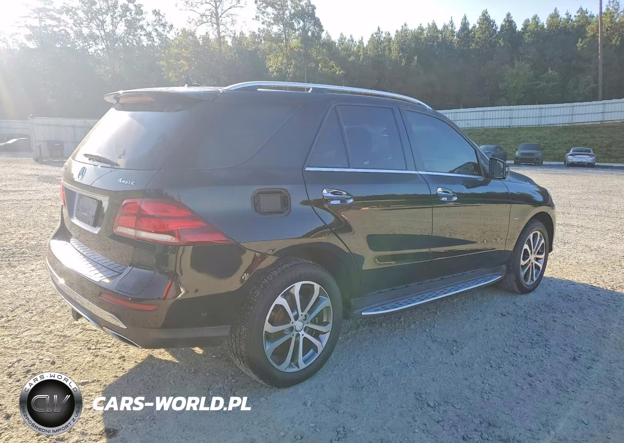 2017 Mercedes-Benz Gle 550E 4Matic VIN:4JGDA6DBXHA814008 - 3