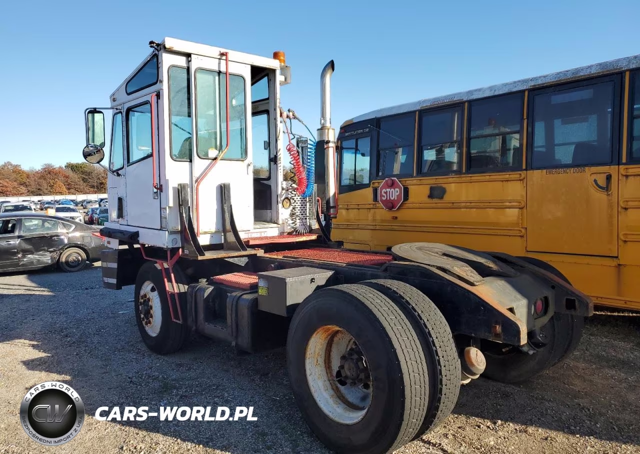 2007 Capacity Tj5000 Yard Truck VIN:4LMBB21197L018557 - 3