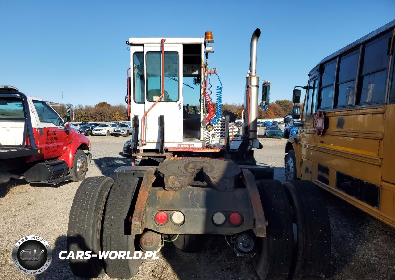 2007 Capacity Tj5000 Yard Truck VIN:4LMBB21197L018557 - 6