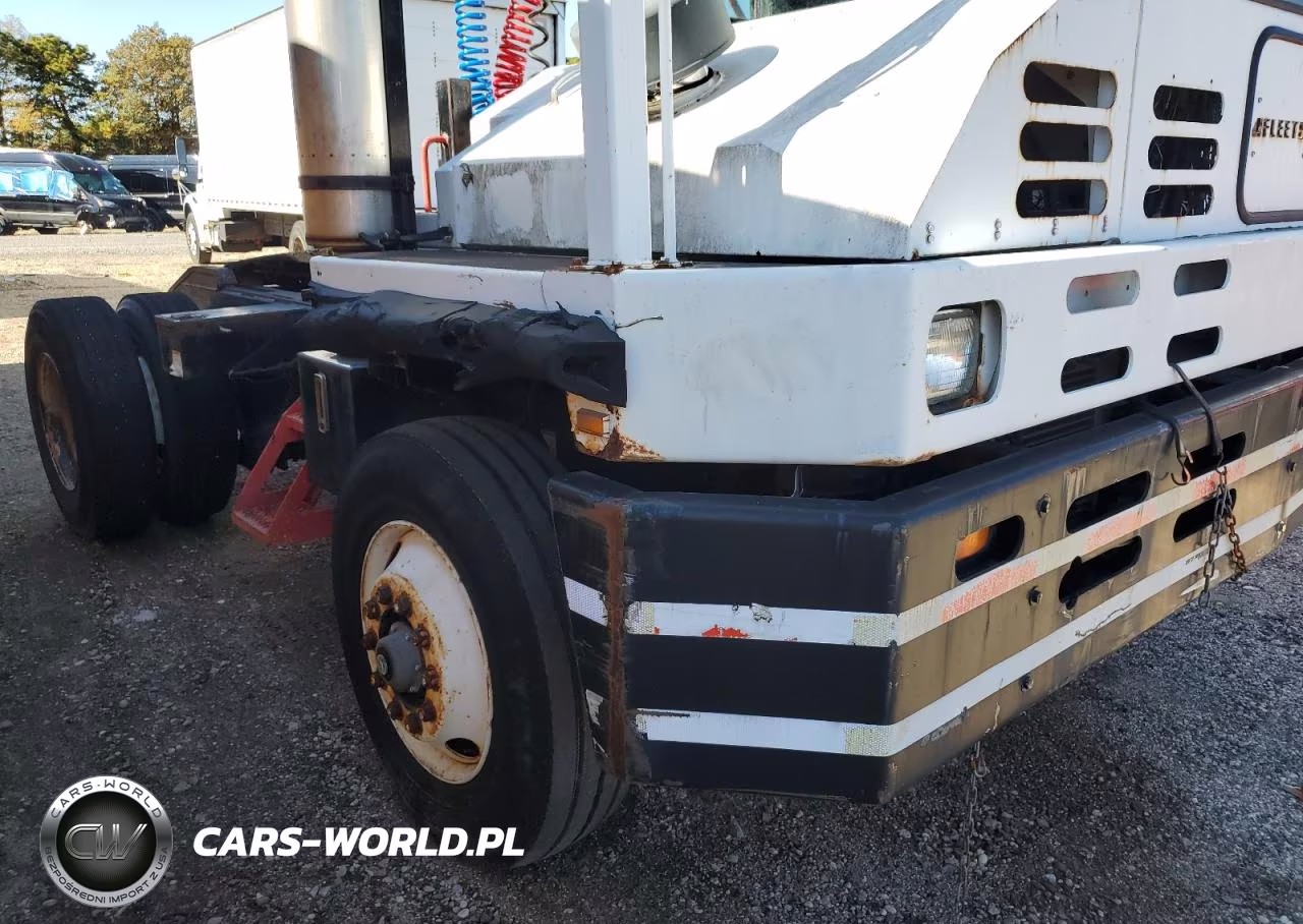 2007 Capacity Tj5000 Yard Truck VIN:4LMBB21197L018557 - 9