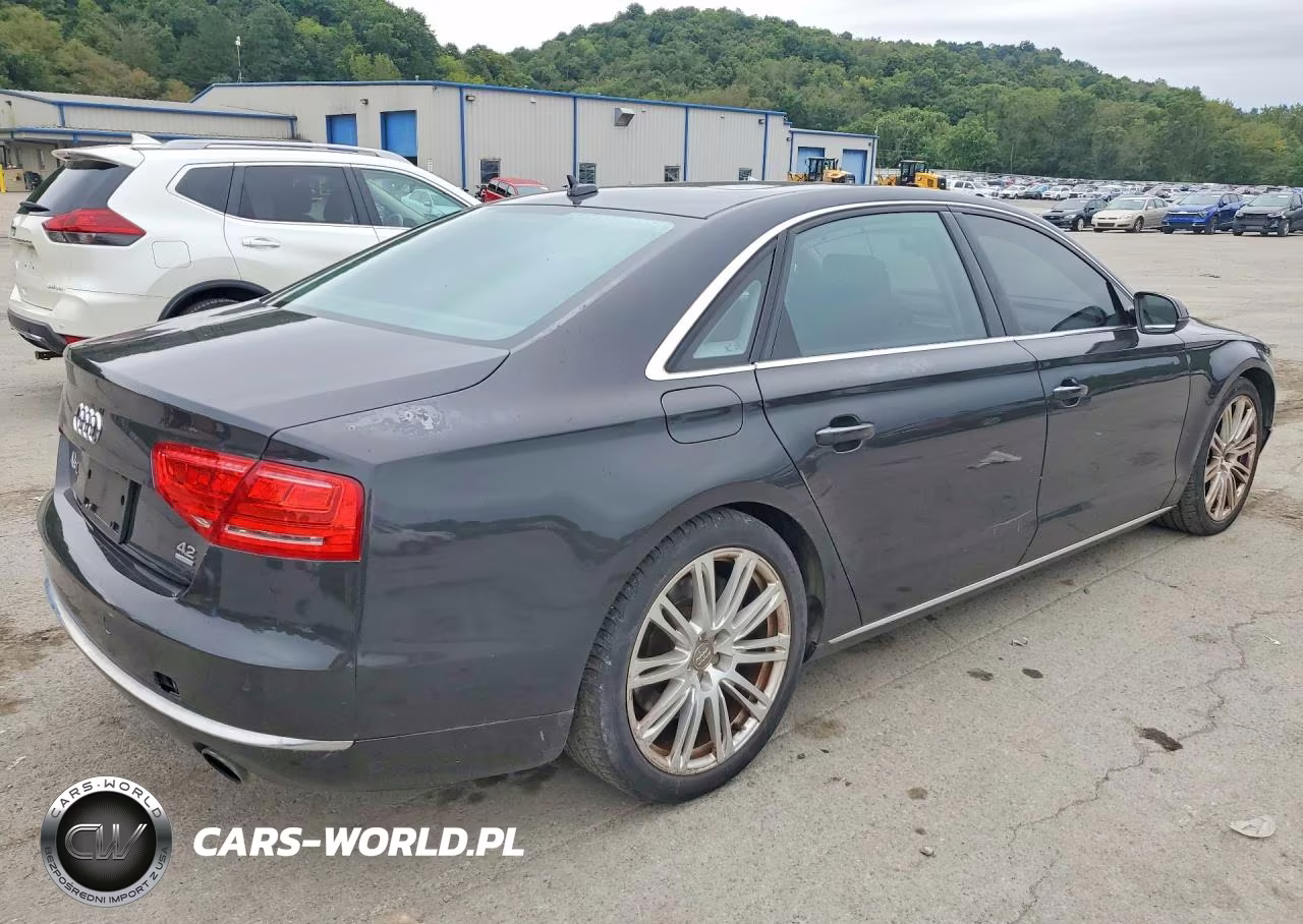 2011 Audi A8 L Quattro VIN:WAURVAFD6BN005389 - 3