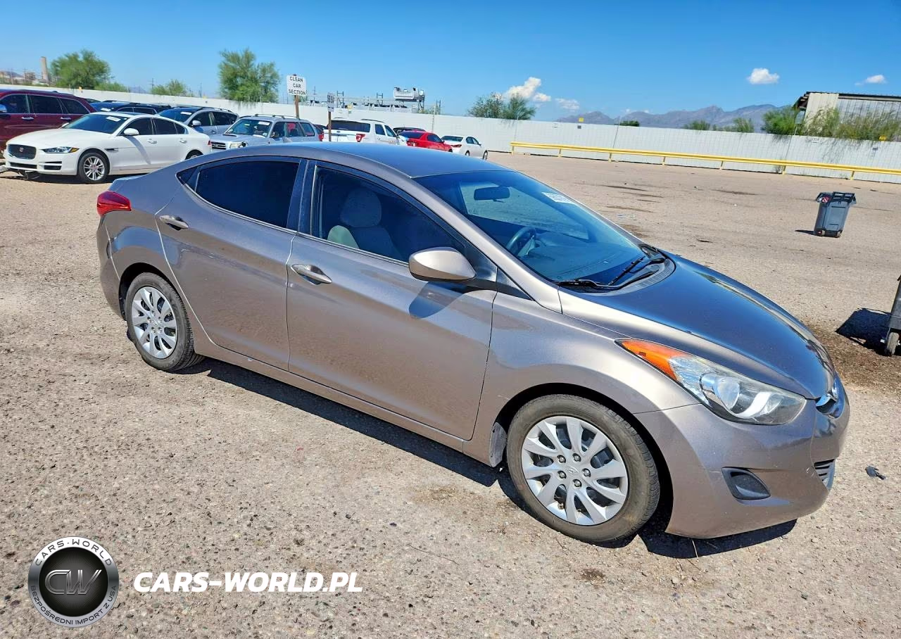 2013 Hyundai Elantra Gls VIN:5NPDH4AE2DH191909 - 4
