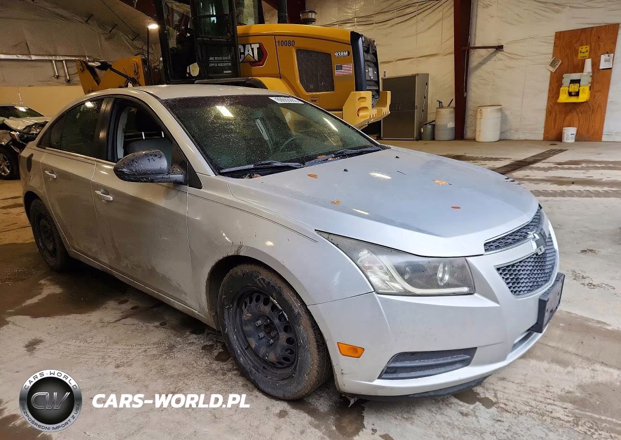 2012 Chevrolet Cruze Ls VIN:1G1PD5SH6C7133059 - 4