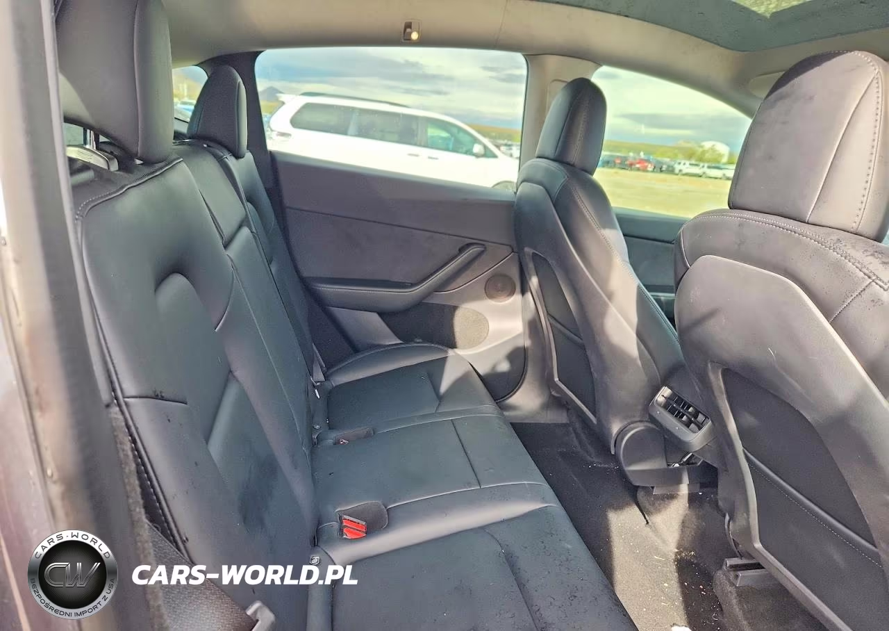 2023 Tesla Model Y VIN:7SAYGDEE2PF615416 - 10