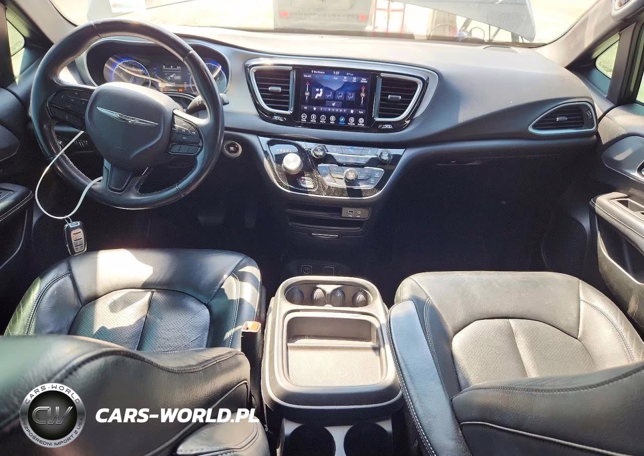 2018 Chrysler Pacifica Touring L VIN:2C4RC1BG8JR167163 - 8
