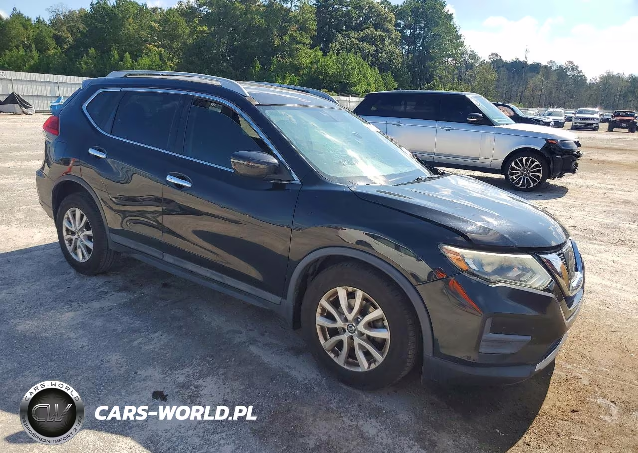 2017 Nissan Rogue Sv VIN:5N1AT2MT7HC868451 - 4