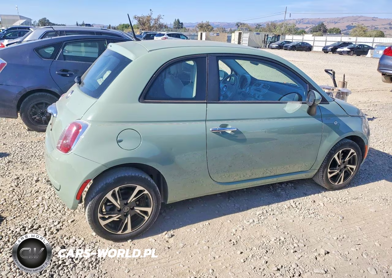 2012 Fiat 500 Pop VIN:3C3CFFAR2CT381129 - 3