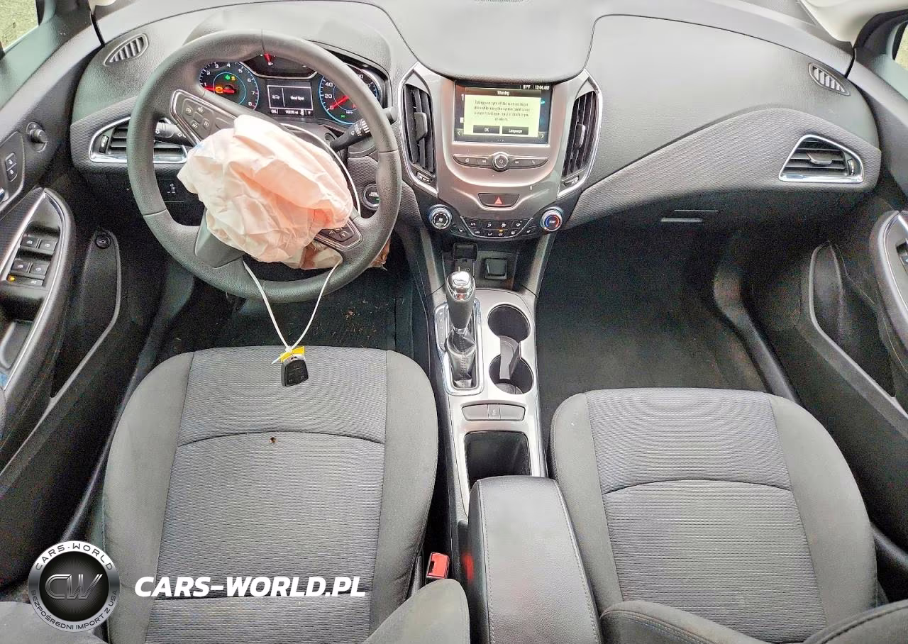 2018 Chevrolet Cruze Lt VIN:1G1BE5SM8J7152424 - 8