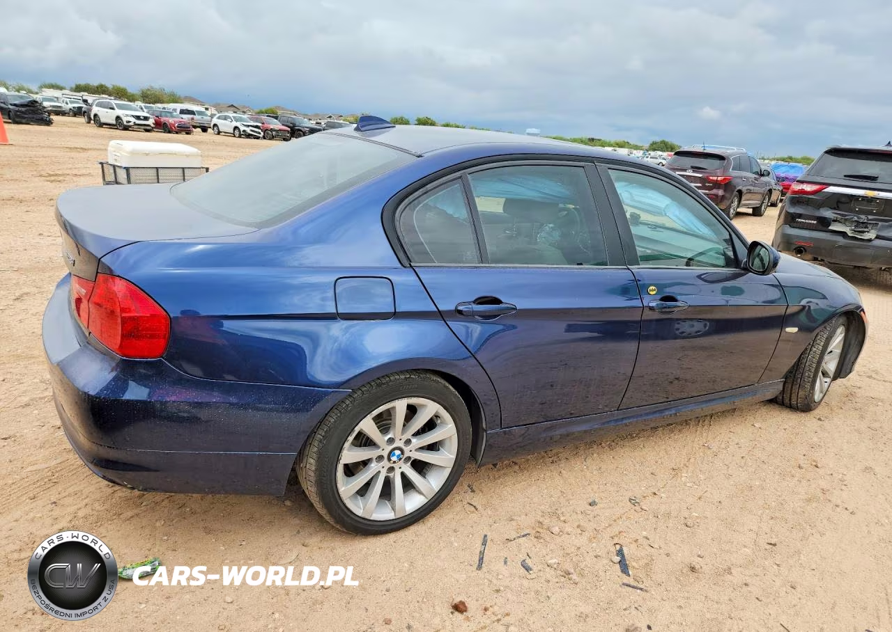 2011 BMW 328 I VIN:WBAPH7C54BE851602 - 3