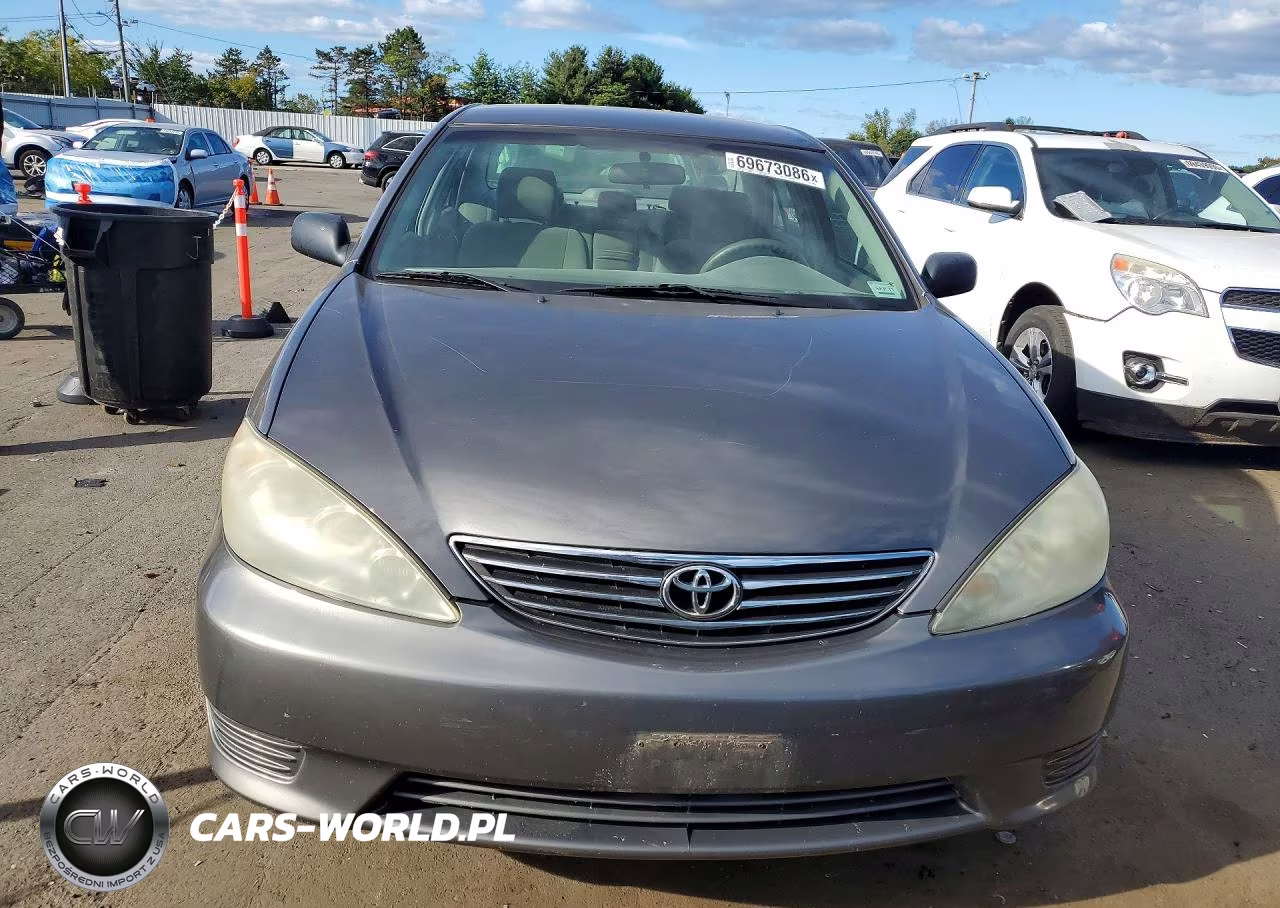 2005 Toyota Camry Standard VIN:4T1BE32K35U958393 - 5