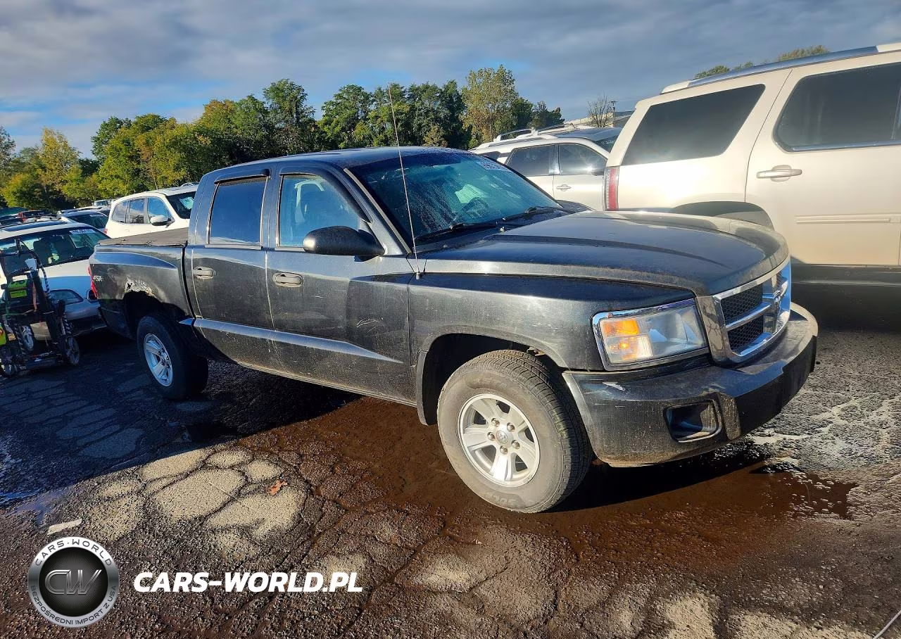 2008 Dodge Dakota Quad Slt VIN:1D3HW48KX8S590665 - 4