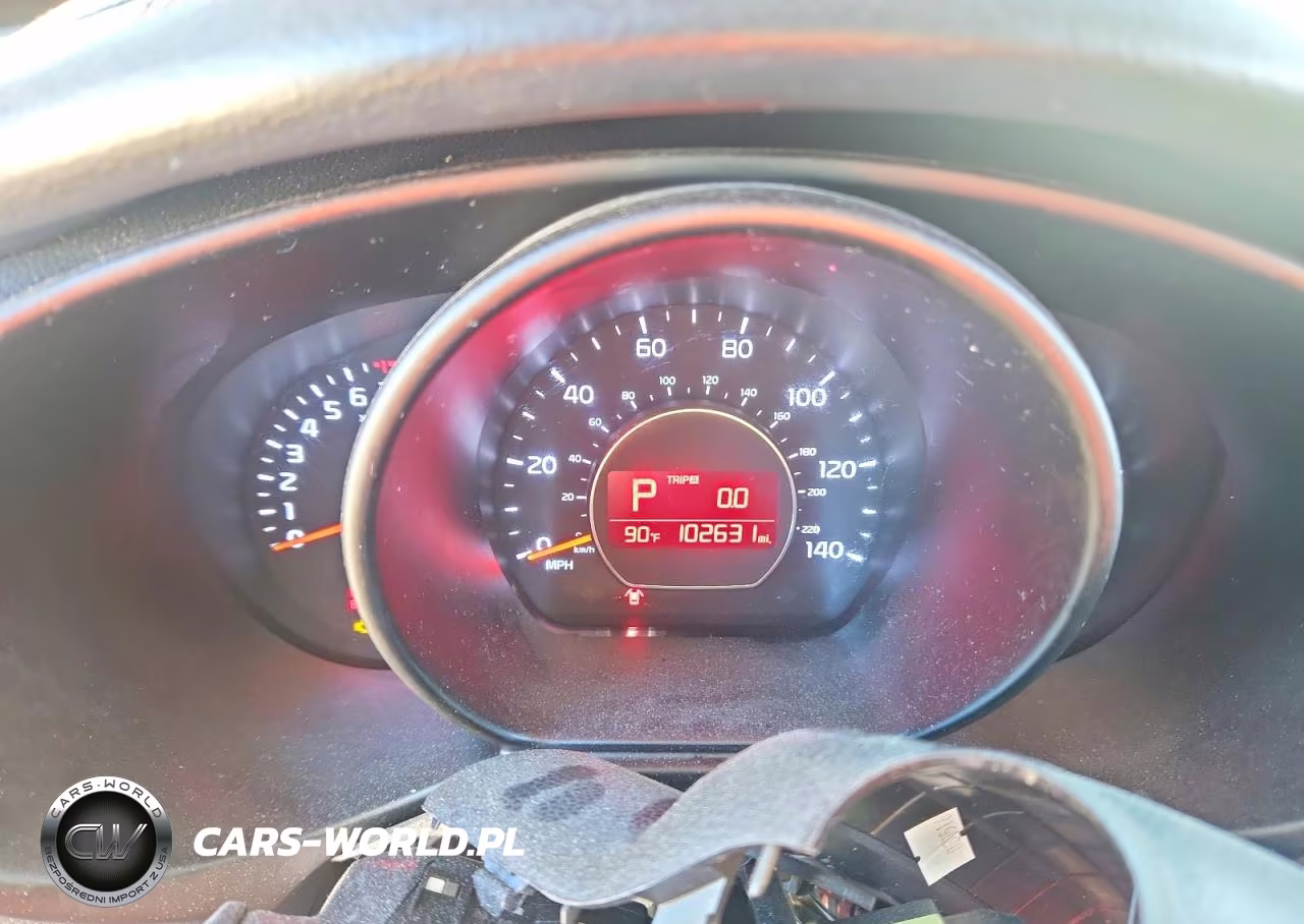 2015 Kia Soul + VIN:KNDJP3A51F7223076 - 9