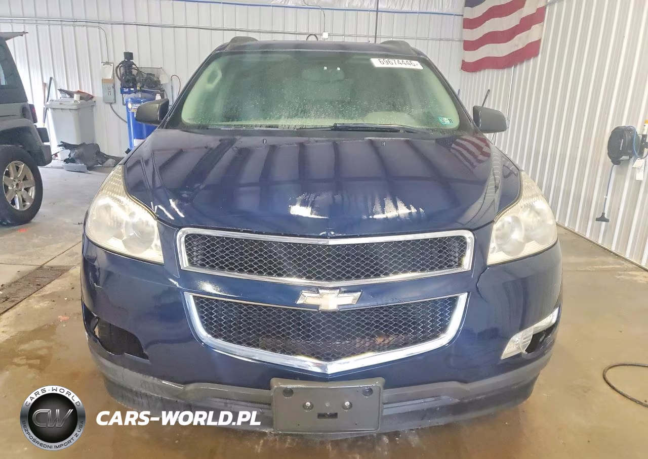 2011 Chevrolet Traverse Ls VIN:1GNKRFED6BJ237495 - 5